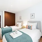 Guestready - Modern Comfort Near Boavista ポルト