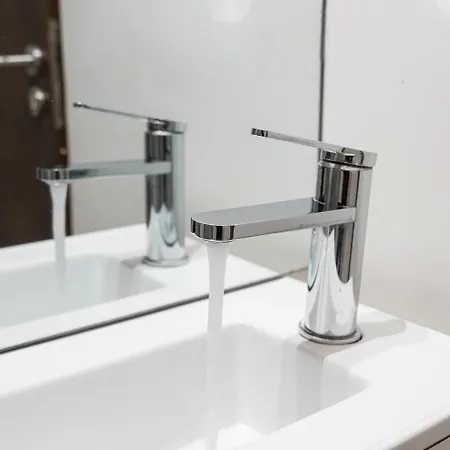 Guestready - Modern Comfort Near Boavista * Oporto